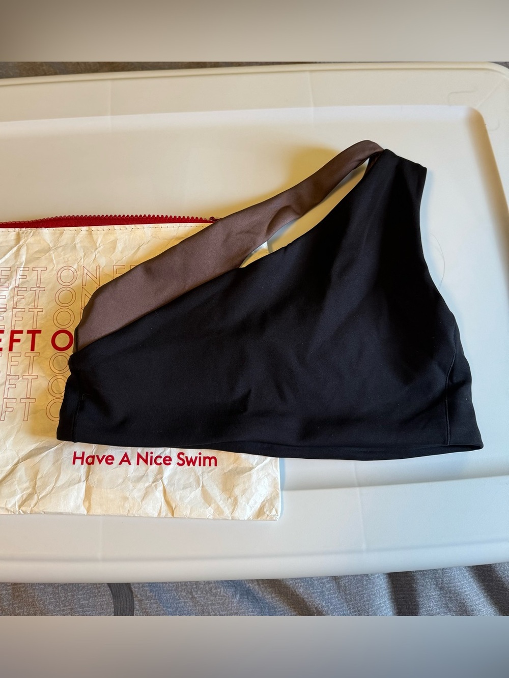 Left on Friday Playa top S
